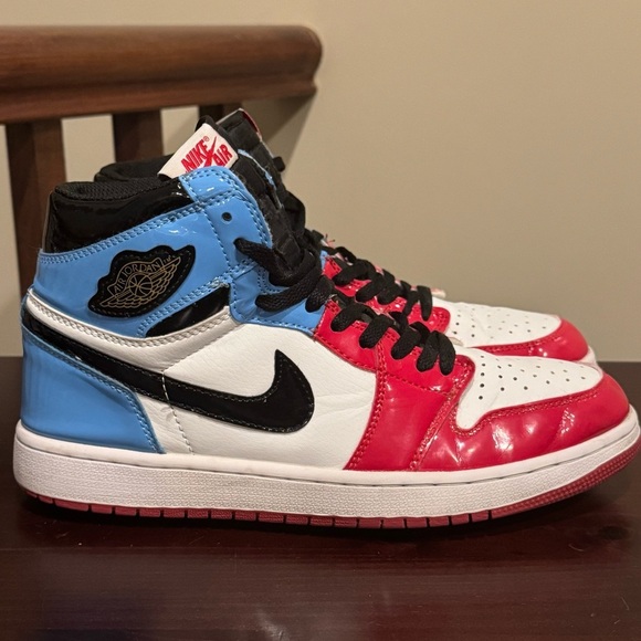Nike Air Jordan 1 AJ1 Retro High Fearless red white blue Patent CK5666-100 9..5 - Picture 4 of 12